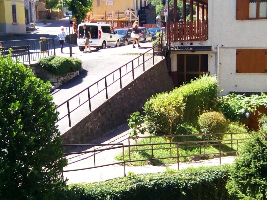 Bilocale A Piazza Brembanaアパートメント エクステリア 写真