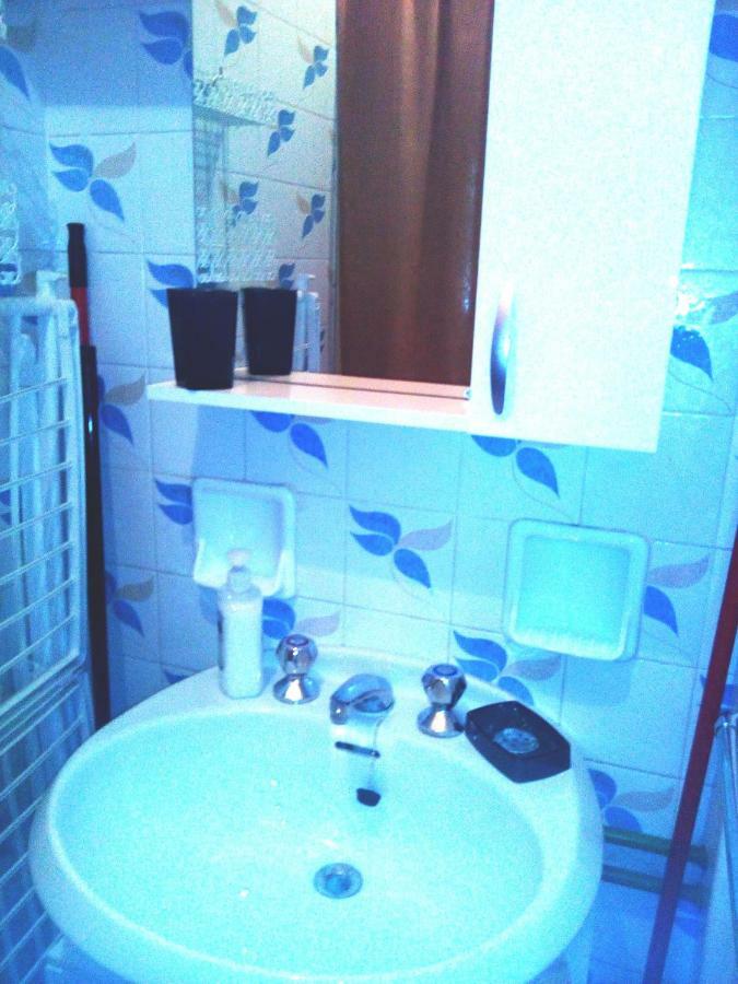 Bilocale A Piazza Brembanaアパートメント エクステリア 写真