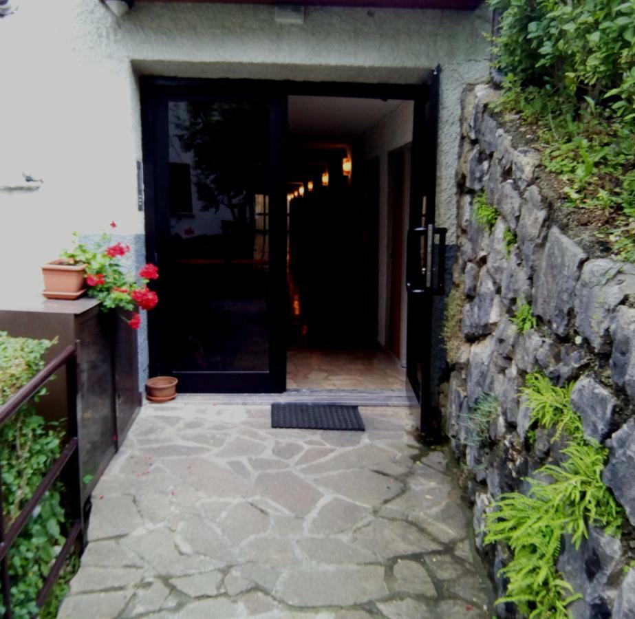 Bilocale A Piazza Brembanaアパートメント エクステリア 写真